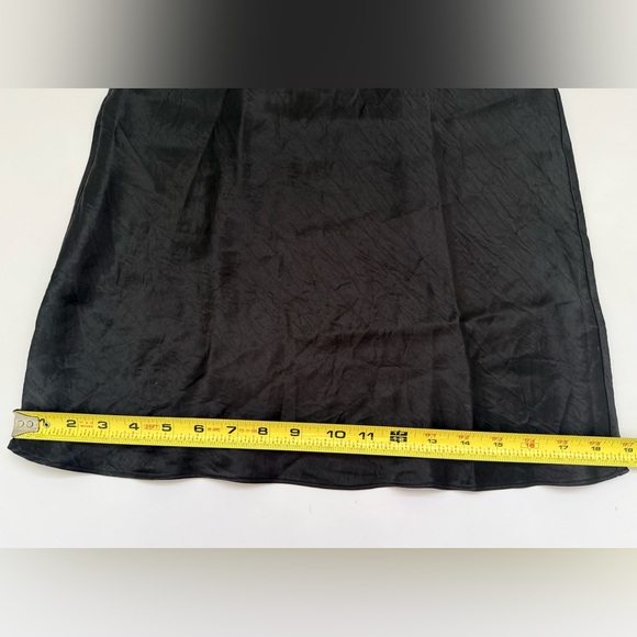 Aritzia Babaton Black Slip Mini Skirt Size 00 (xxs/xs) - Picture 6 of 6
